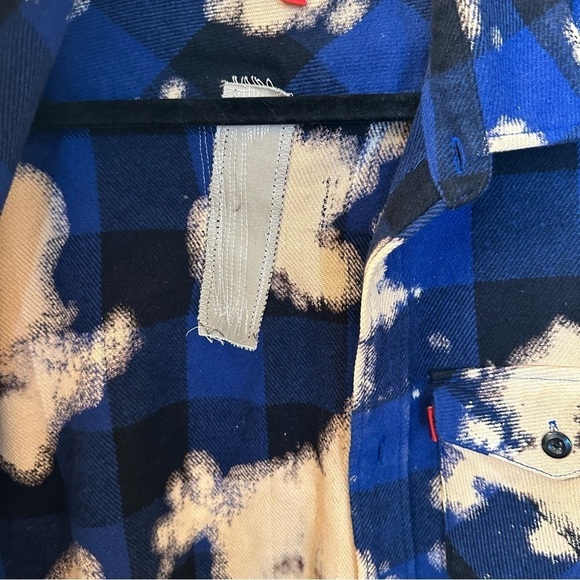 Supreme Cropped Distressed Bleached Shirt - Picture 6 of 9